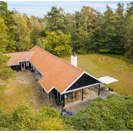 Modern Summer House On Stunning 3700 M2 Plot